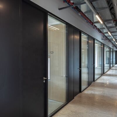 Office Demountable Solid Wall Partition System Reusable Wooden Partition