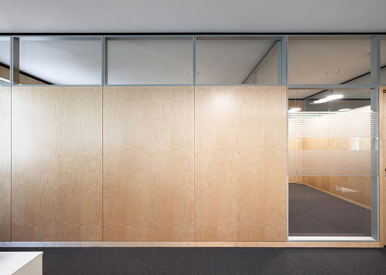 System ścian rozdzielczych ze szkła stałego wyciętego ze stali melamin HPL z drzwiami